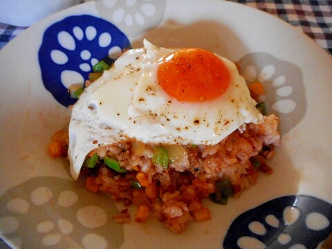 牛ひき肉とコーンとピーマンのピラフ